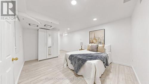 70 Halfmoon Square, Toronto, ON - Indoor Photo Showing Bedroom