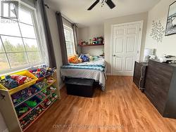Bedroom 2 - 