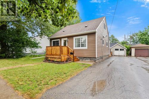 3 OSBORNE STREET  Fort Erie (Central), ON L2A 3X8