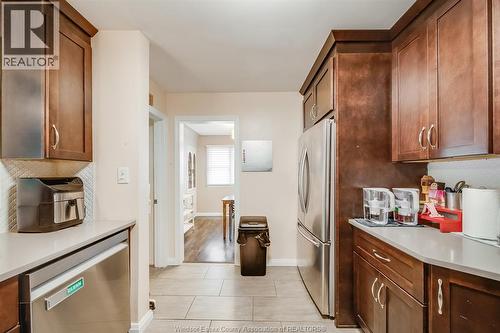 3063 Bruce Avenue, Windsor, ON - Indoor Photo Showing Kitchen