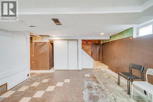 3063 Bruce Avenue, Windsor, ON - Indoor