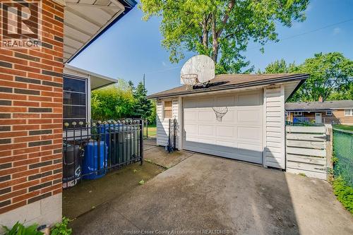 3063 Bruce Avenue, Windsor, ON - Outdoor With Exterior
