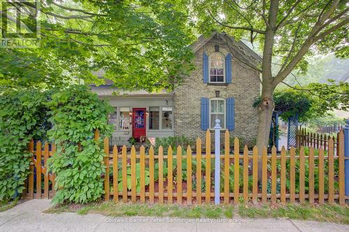 817 OLDE VICTORIA STREET  Kincardine, ON N2Z 2B4