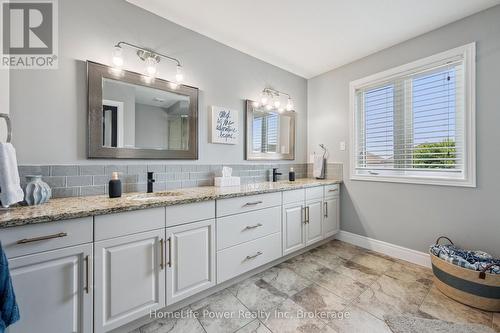 183 Townsend Drive, Woolwich, ON - Indoor Photo Showing Bathroom