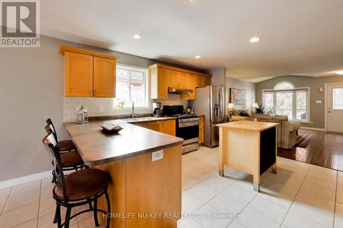 9 Monique Crescent, Barrie, ON - Indoor Photo Showing Other Room