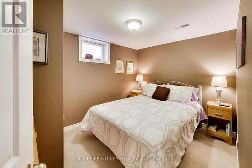 9 Monique Crescent, Barrie, ON - Indoor Photo Showing Bedroom