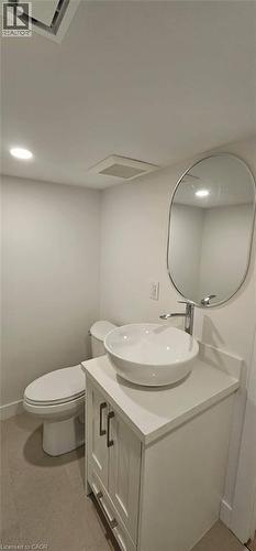 87 Scott Road, Cambridge, ON - Indoor Photo Showing Bathroom