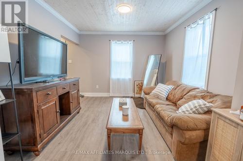 2 Whitehead Avenue, Cornwall, ON - Indoor