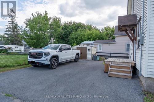 2 Whitehead Avenue, Cornwall, ON - Outdoor