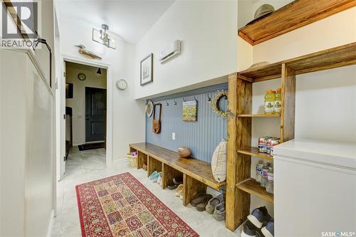 621 Braun Lane, Warman, SK - Indoor Photo Showing Laundry Room
