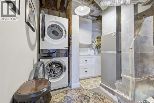 621 Braun Lane, Warman, SK - Indoor Photo Showing Laundry Room