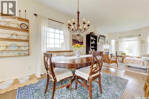 621 Braun Lane, Warman, SK - Indoor Photo Showing Dining Room