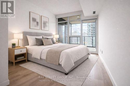 912 - 1 Concord Cityplace Way, Toronto, ON - Indoor Photo Showing Bedroom