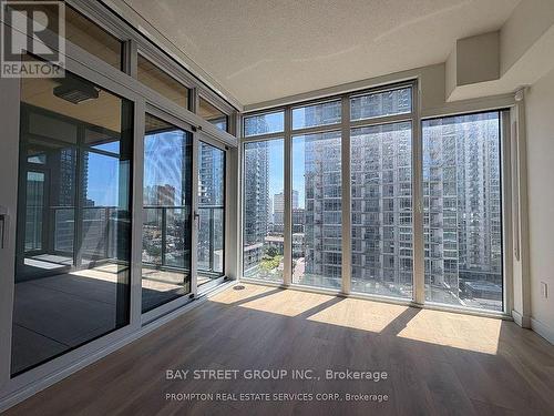 912 - 1 Concord Cityplace Way, Toronto, ON -  Photo Showing Other Room