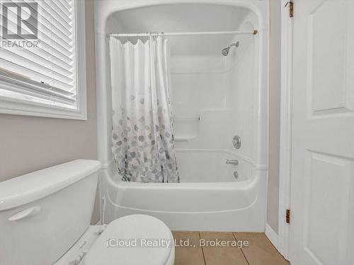 308 Keewatin Avenue, Kitchener, ON - Indoor Photo Showing Bathroom