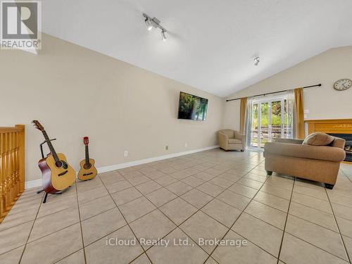 308 Keewatin Avenue, Kitchener, ON - Indoor