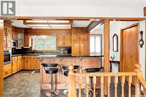 429 Montreal Avenue S, Saskatoon, SK - Indoor Photo Showing Kitchen