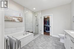 5 pc en-suite primary bedroom - 