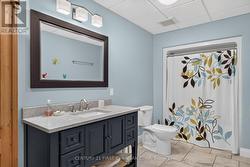 Lower 4 piece bathroom - 