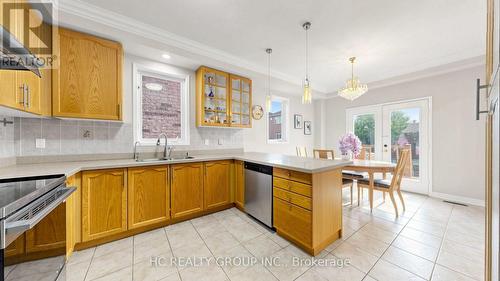 232 Stonebridge Drive, Markham, ON - Indoor Photo Showing Kitchen With Double Sink