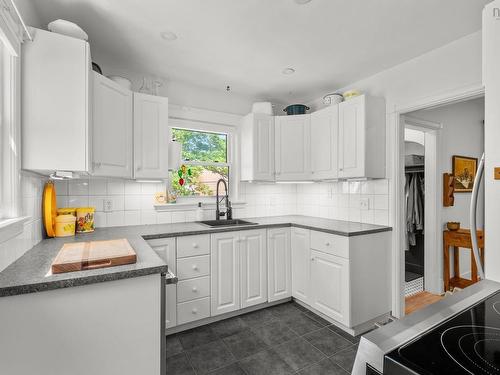 25 Edgehill Road, Halifax, NS 