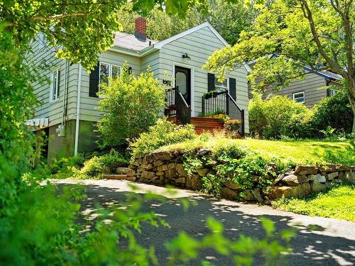 25 Edgehill Road, Halifax, NS 