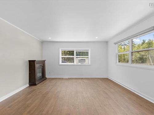 7 Mini Park, Wileville, NS 