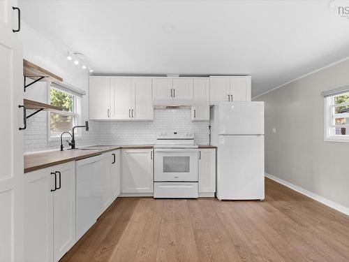 7 Mini Park, Wileville, NS 