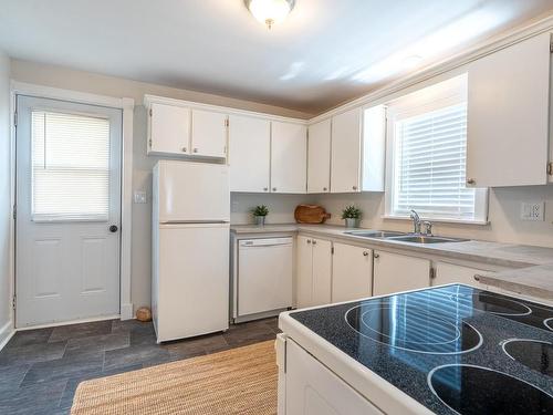 285 Convent Street, Summerside, PE - Indoor Photo Showing Kitchen With Double Sink