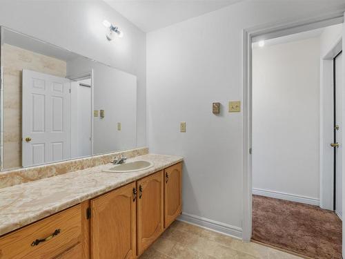 79 Riverview Crescent, Bedford, NS - Indoor Photo Showing Bathroom