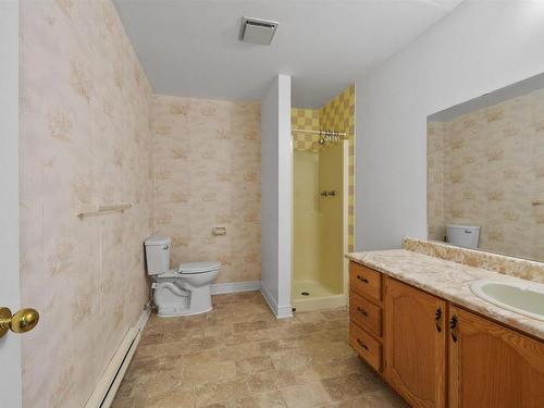 79 Riverview Crescent, Bedford, NS - Indoor Photo Showing Bathroom