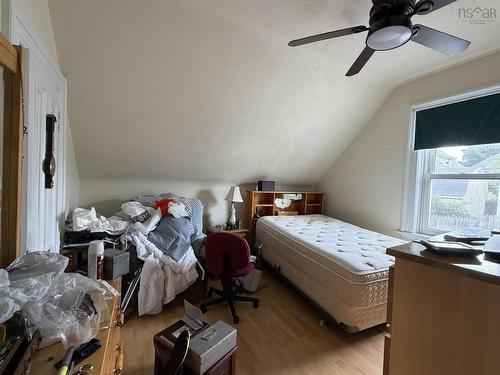 416 Pleasant Street, New Glasgow, NS - Indoor Photo Showing Bedroom