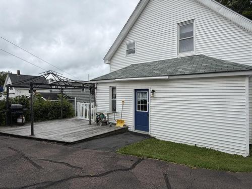 416 Pleasant Street, New Glasgow, NS - Outdoor