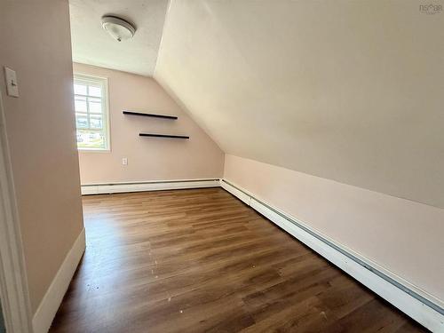 27 Starrs Road, Yarmouth, NS - Indoor Photo Showing Other Room