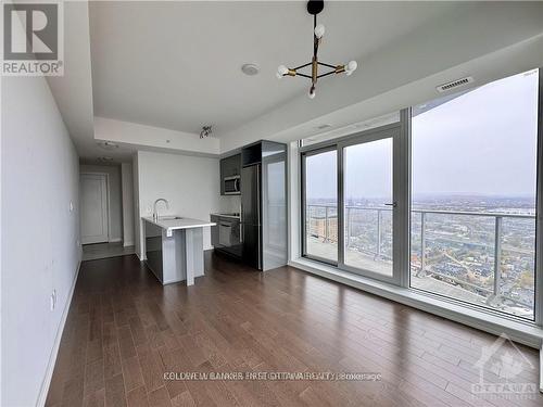 3601 - 805 CARLING AVENUE , Ottawa, Ontario K1S 5W9 4