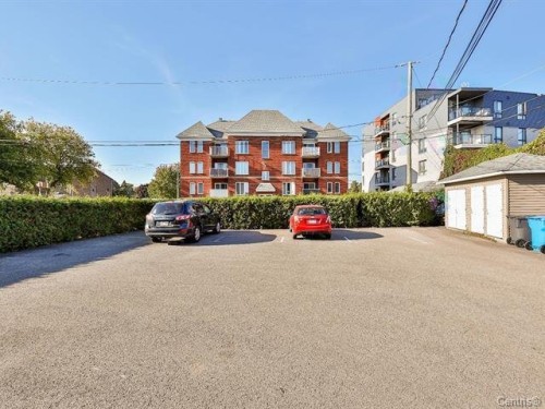 Parking - 2002 Rue Madame-Magnan, Deux-Montagnes, QC - Outdoor