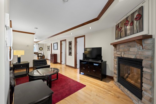 Salon - 12 Rue Léonard, Saint-Sauveur, QC - Indoor Photo Showing Living Room With Fireplace