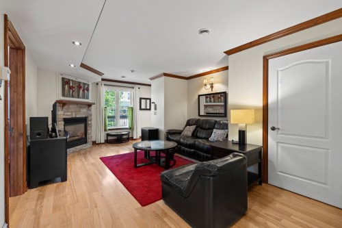 Salon - 12 Rue Léonard, Saint-Sauveur, QC - Indoor Photo Showing Living Room With Fireplace