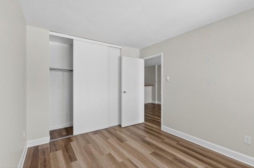 Bedroom - 501-1121 Rue Mistral, Montréal (Villeray/Saint-Michel/Parc-Extension), QC - Indoor Photo Showing Other Room