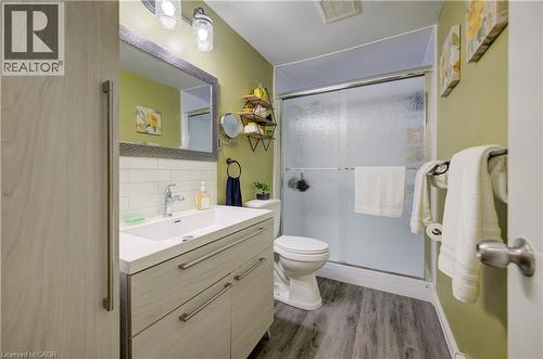 175 Elm Ridge Drive Unit# 38, Kitchener, ON - Indoor Photo Showing Bathroom