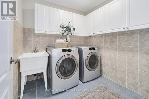 176 Bathgate Crescent, Clarington, ON - Indoor Photo Showing Laundry Room