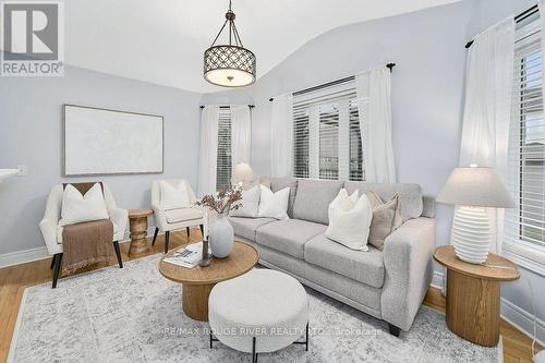 176 Bathgate Crescent, Clarington, ON - Indoor Photo Showing Living Room