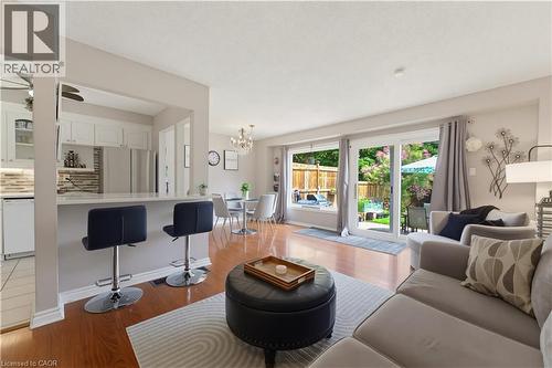 48 Guerin Avenue, Kitchener, ON - Indoor Photo Showing Living Room