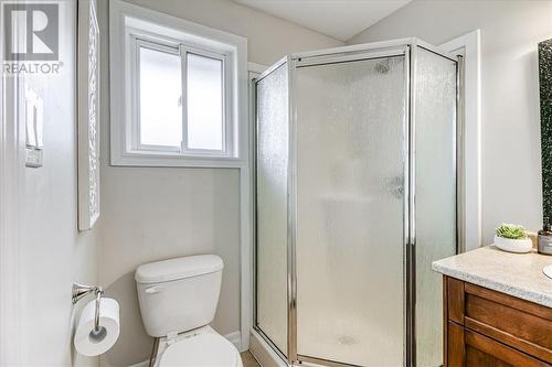 33 Oak, Capreol, ON - Indoor Photo Showing Bathroom
