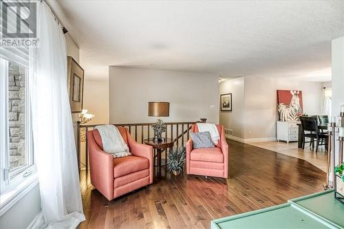 33 Oak, Capreol, ON - Indoor Photo Showing Living Room