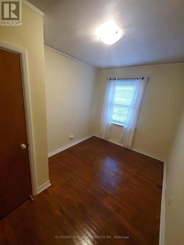 MAIN FLOOR - 412 MOUNTAINVIEW DRIVE , Milton, Ontario L9T 1W2 3