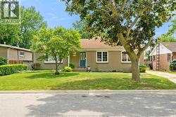 34 Melrose AVENUE Leamington, ON N8H 2J2