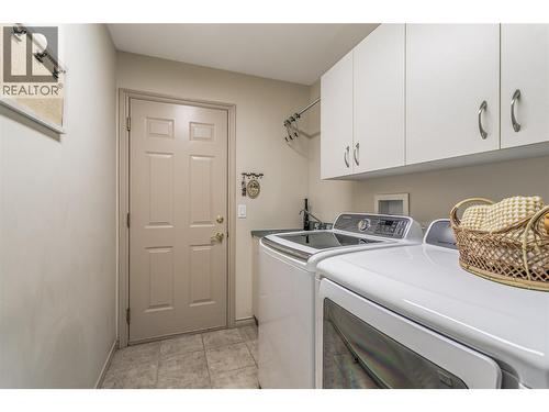 4122 Gallaghers Boulevard S, Kelowna, BC - Indoor Photo Showing Laundry Room