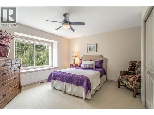 4122 Gallaghers Boulevard S, Kelowna, BC - Indoor Photo Showing Bedroom