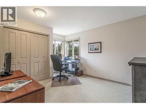 4122 Gallaghers Boulevard S, Kelowna, BC - Indoor Photo Showing Office